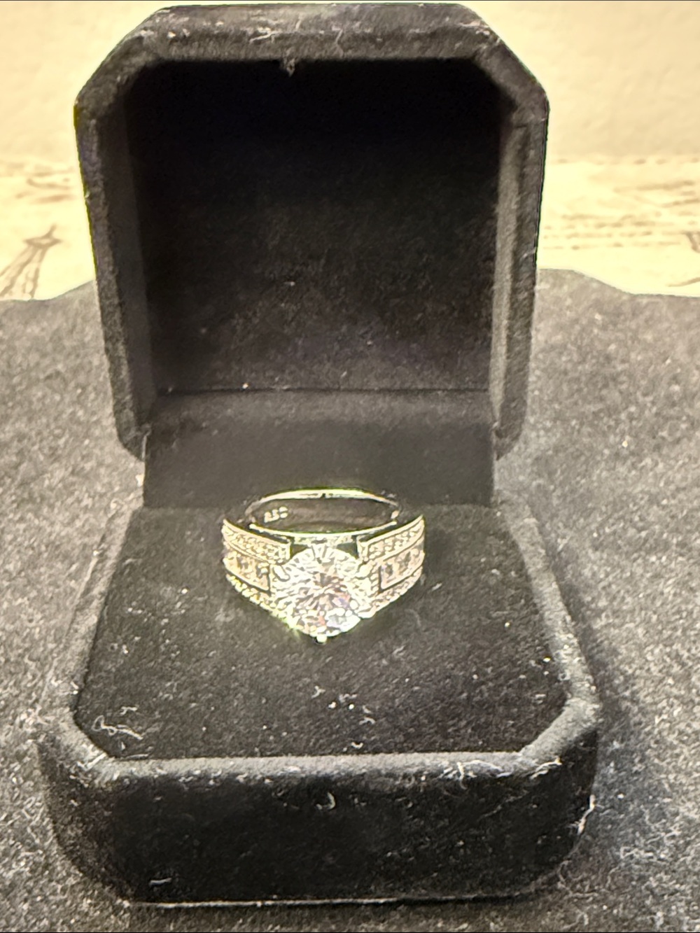 Sparkling Heart Solitaire Ring in Silver Sz 6
